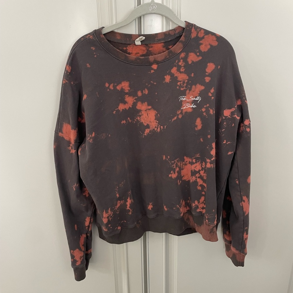 The salty babe crew neck